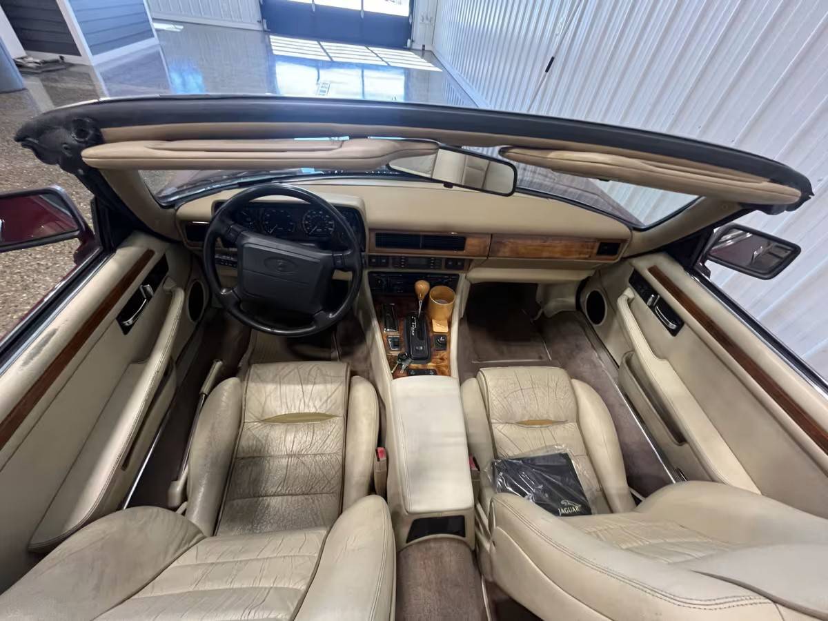 Jaguar-xjs-1995-red-7