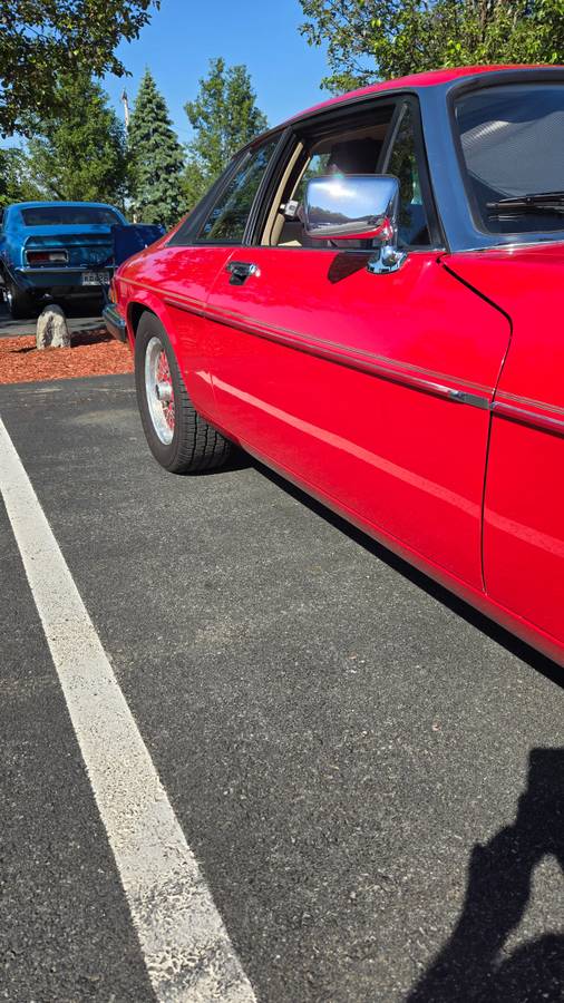 Jaguar-xjs-rouge-special-edition-1989-red-10