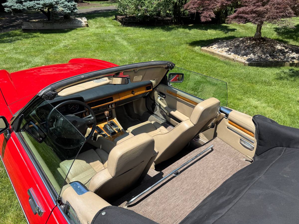 Jaguar-xjs-v-12-1991-red-2