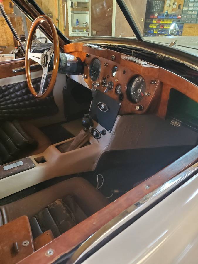 Jaguar-xk-120-1952-4