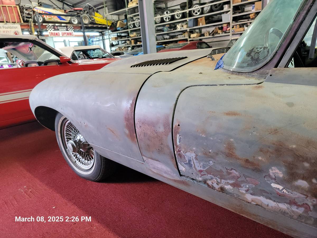 Jaguar-xk-1968-red-10
