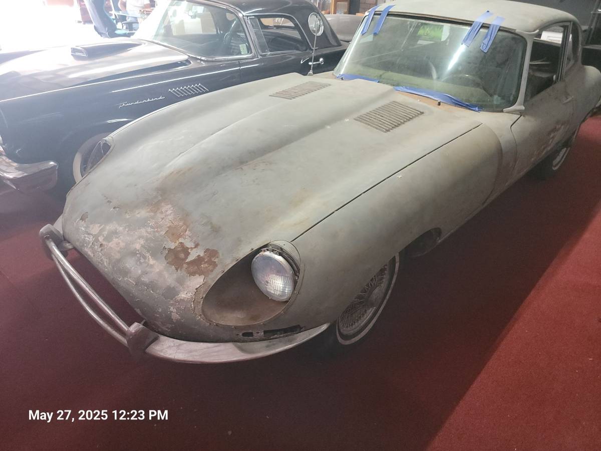 Jaguar-xk-1968-red-4
