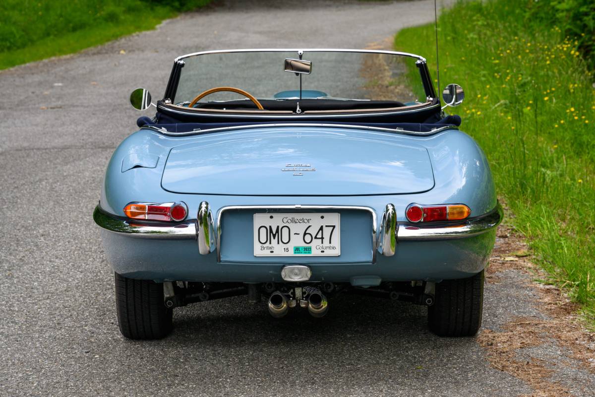 Jaguar-xke-1965-1