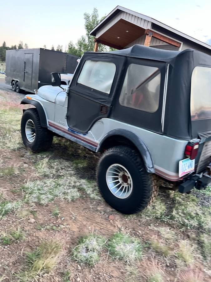 Jeep-1981-2