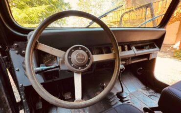 Jeep-1991-black-10