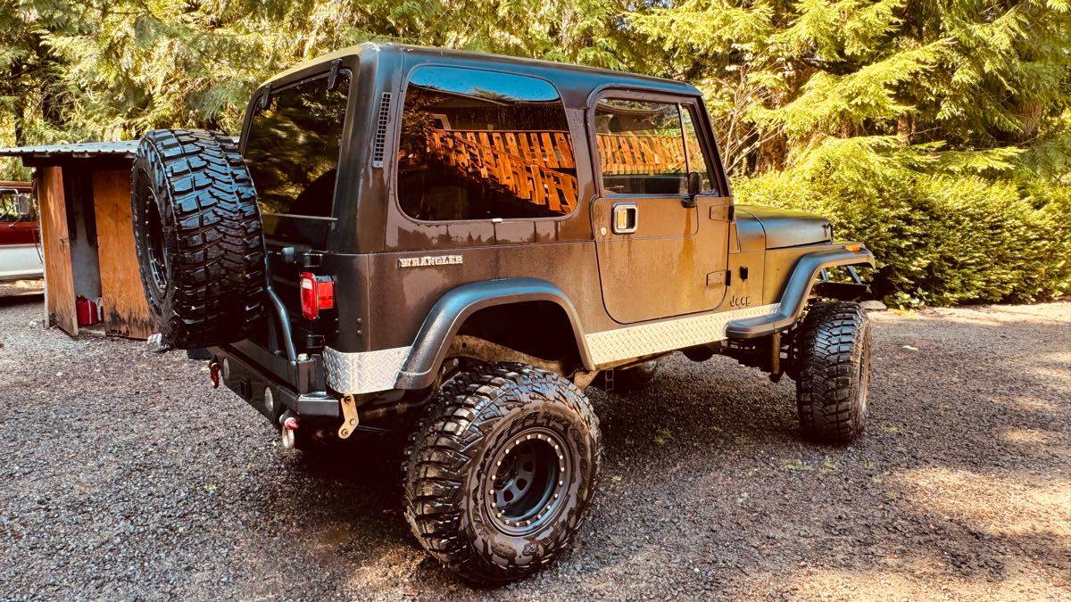 Jeep-1991-black-2