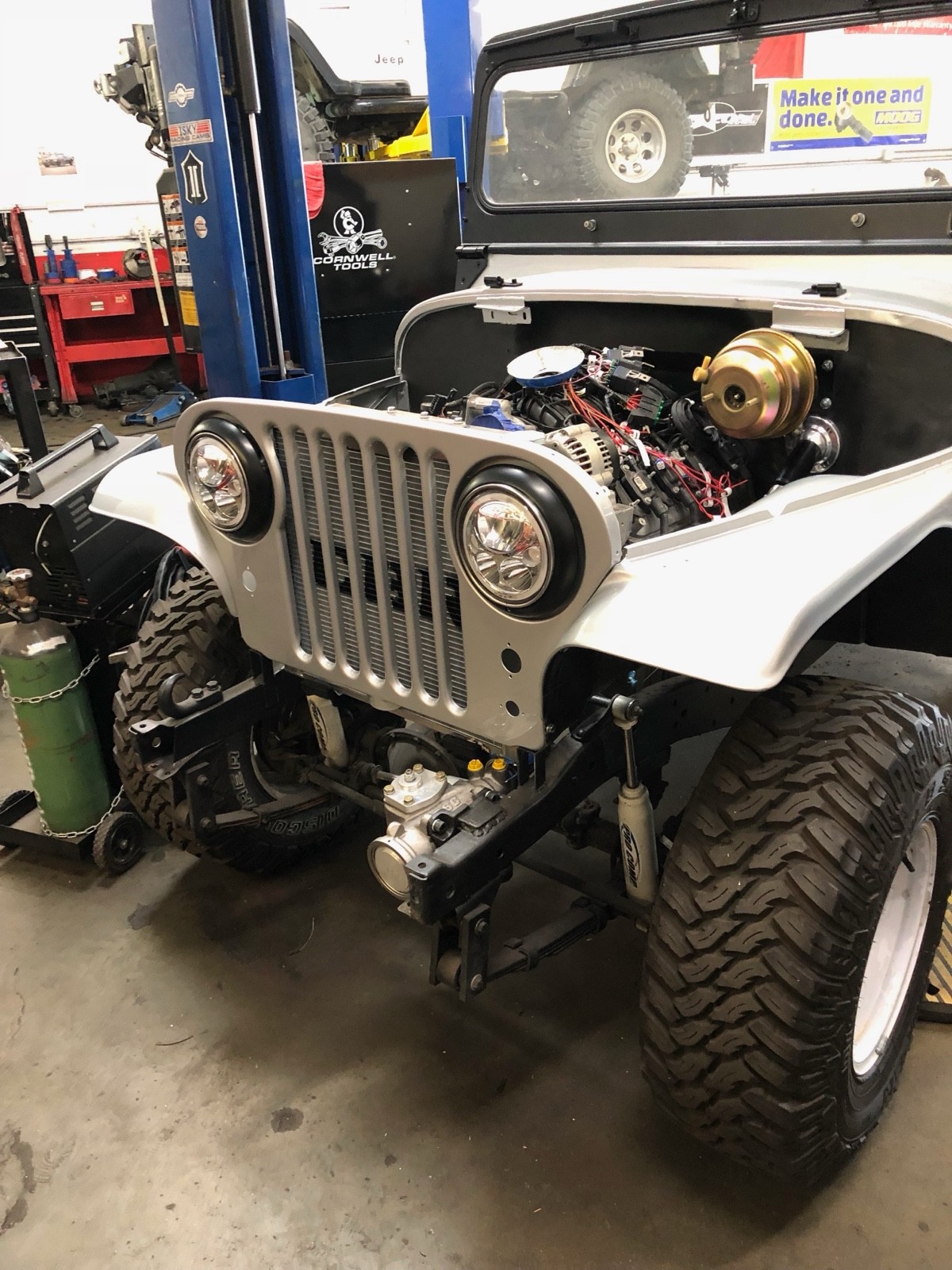 Jeep-CJ-1969-16