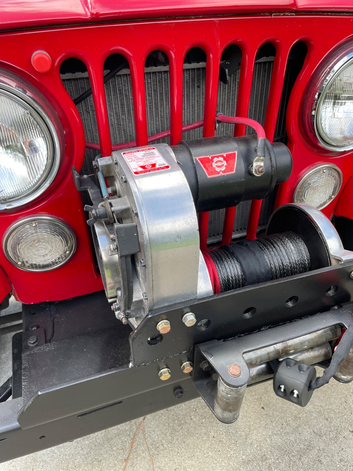Jeep-CJ-1973-6