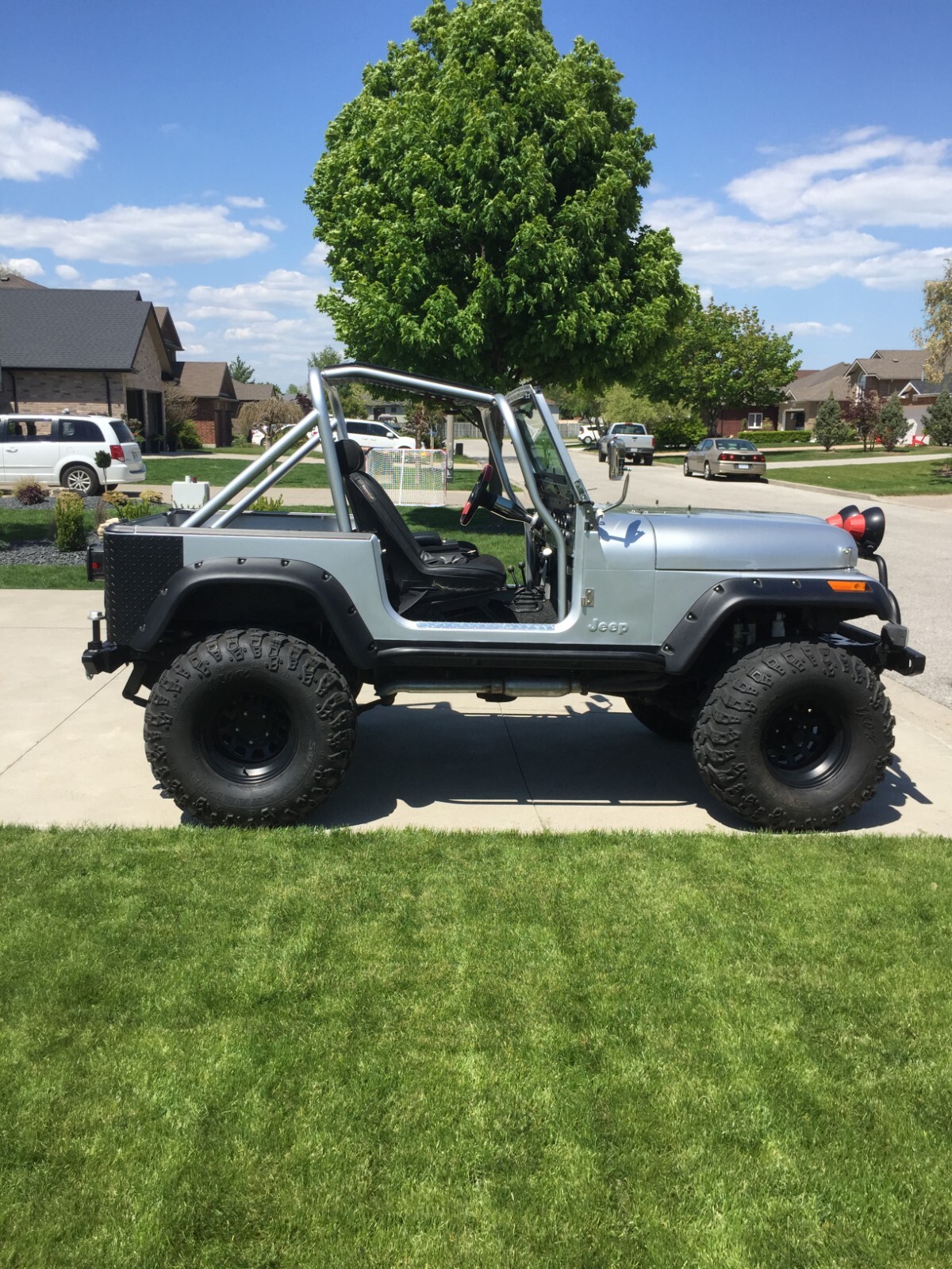 Jeep-CJ-1976-SUV-9