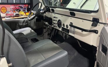 Jeep-CJ-1982-6