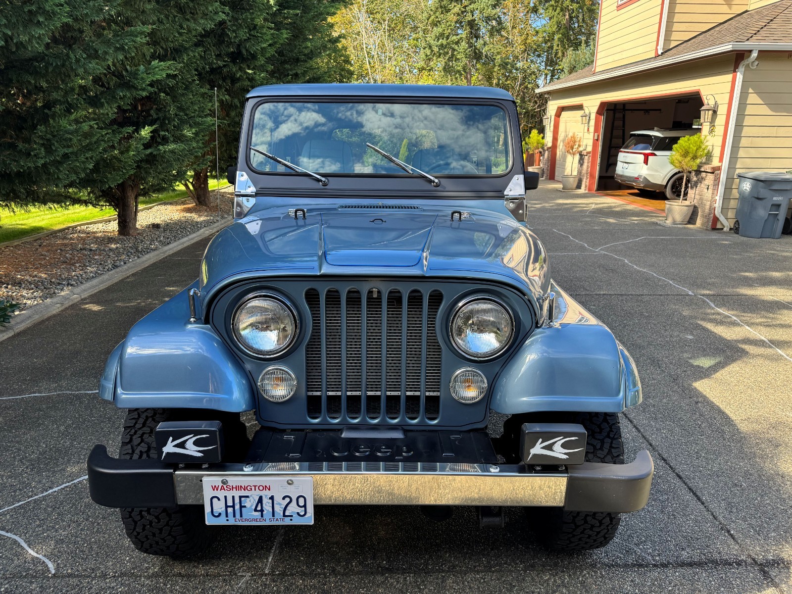 Jeep-CJ-1982-SUV-1
