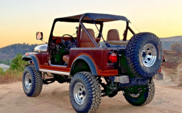 Jeep-CJ-1982-SUV-2