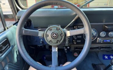 Jeep-CJ-1982-SUV-26