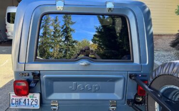 Jeep-CJ-1982-SUV-5