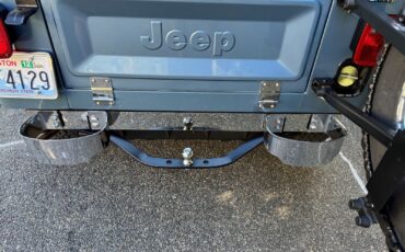 Jeep-CJ-1982-SUV-6