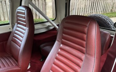 Jeep-CJ-1984-SUV-14