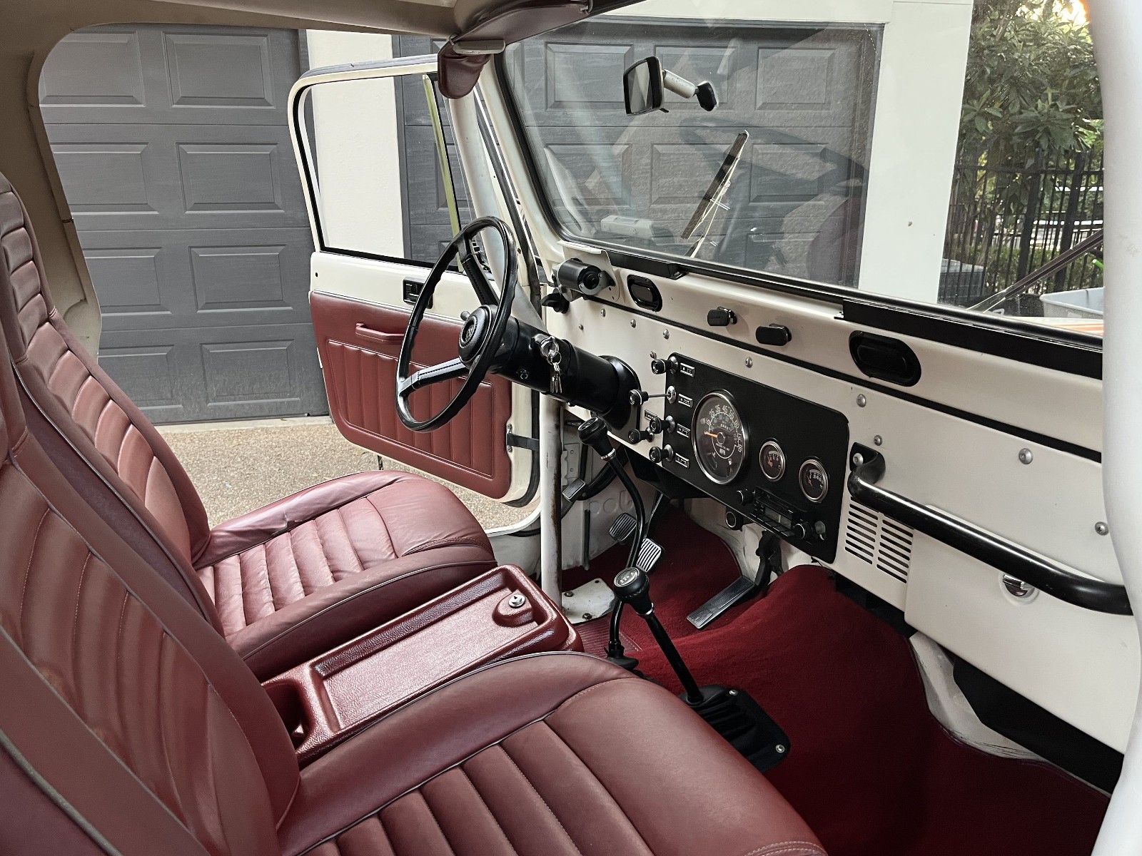 Jeep-CJ-1984-SUV-16