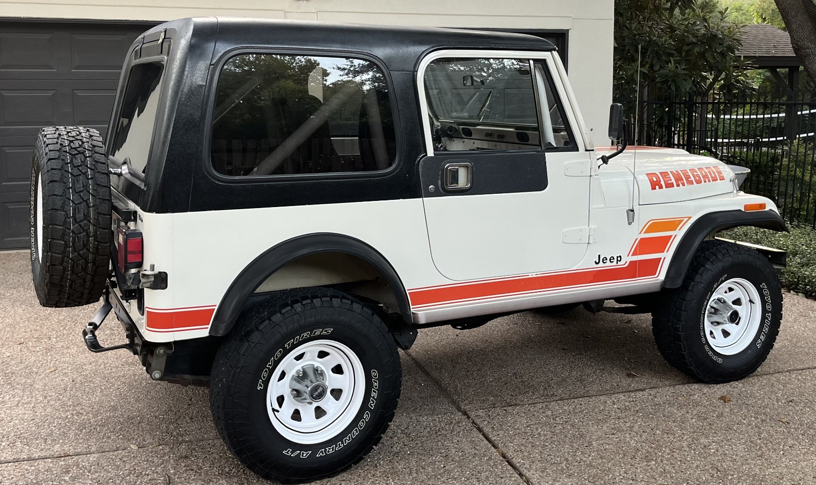 Jeep-CJ-1984-SUV-26