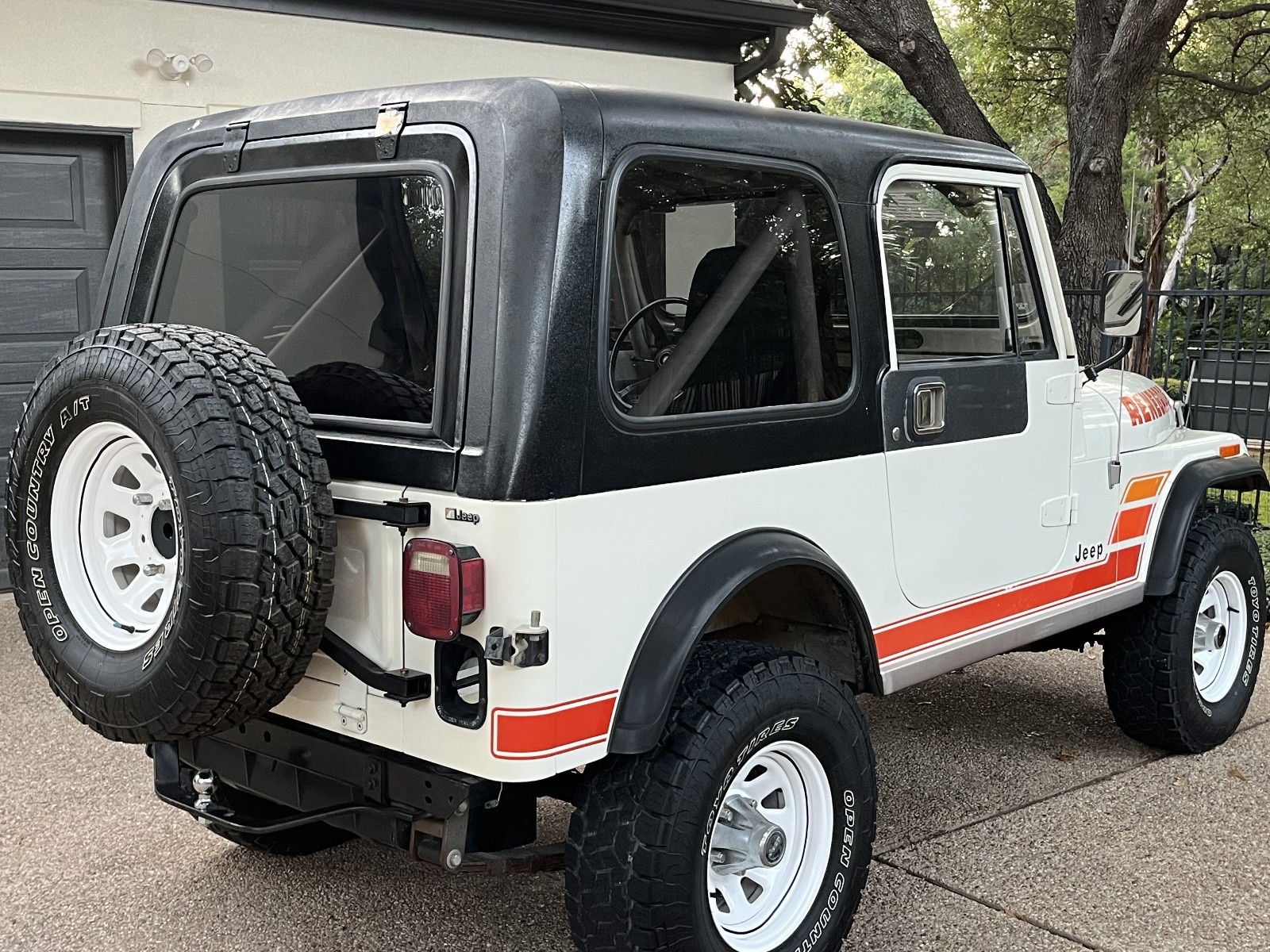 Jeep-CJ-1984-SUV-27
