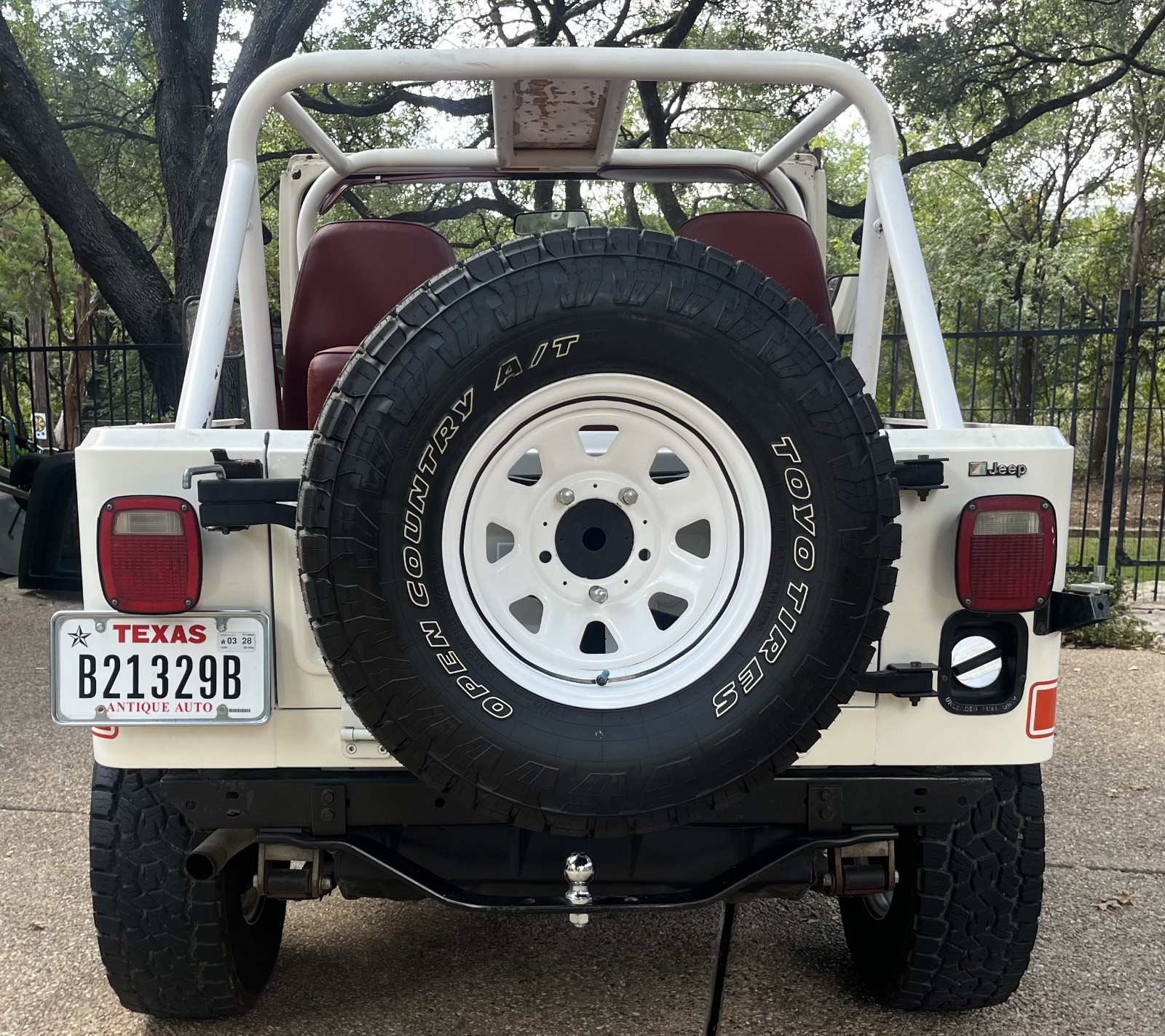 Jeep-CJ-1984-SUV-8