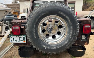Jeep-CJ-1985-SUV-13