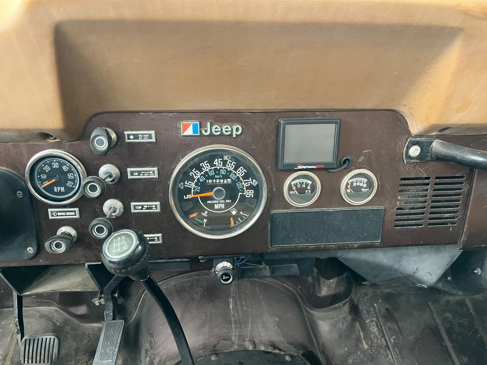 Jeep-CJ-1985-SUV-14