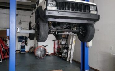 Jeep-Cherokee-1996-SUV-10