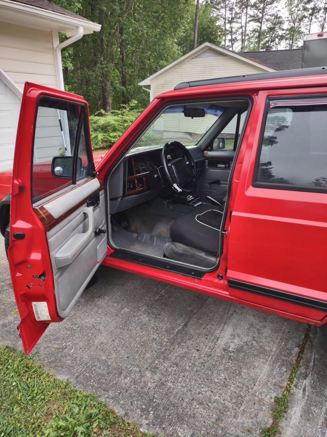 Jeep-Cherokee-1996-SUV-2