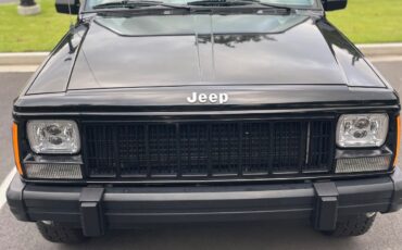 Jeep-Cherokee-1996-SUV-3