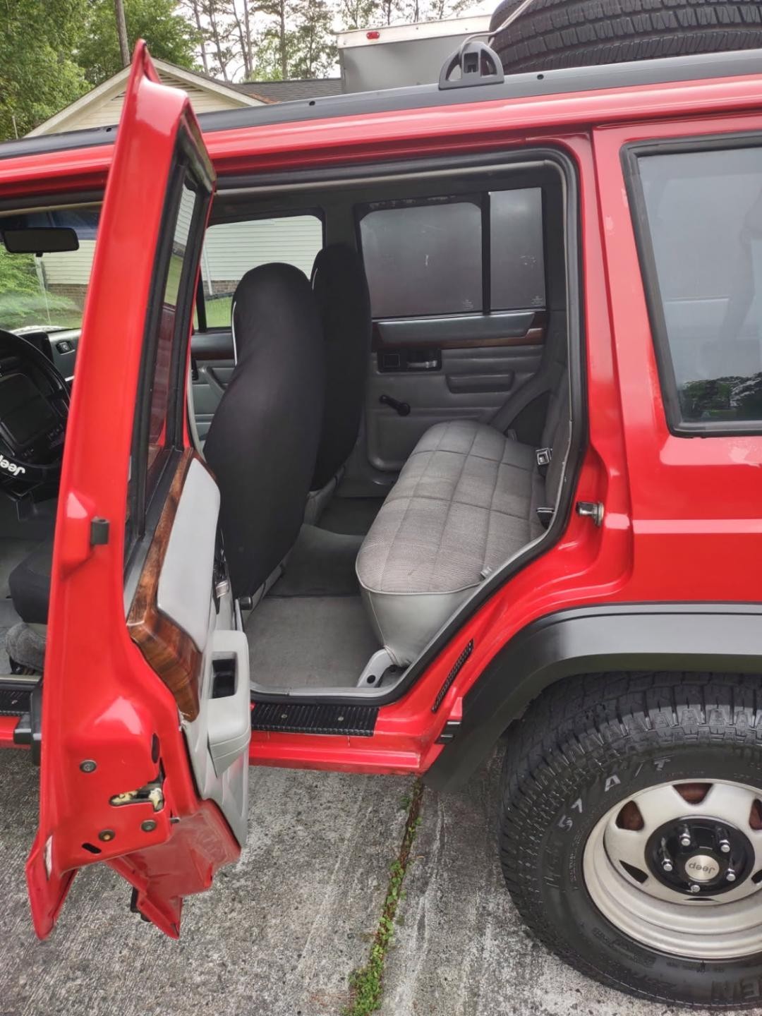 Jeep-Cherokee-1996-SUV-5