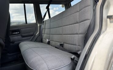 Jeep-Cherokee-1996-SUV-9