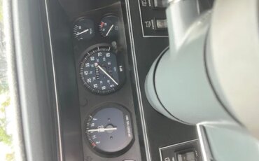 Jeep-Cherokee-4wd-pioneer-4-door-1989-Silver-Gray-3