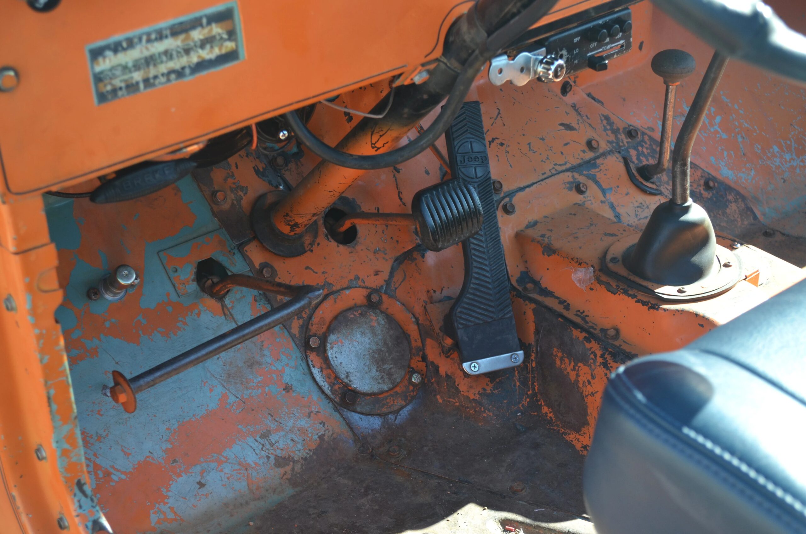 Jeep-Cj-5-1971-Orange-Orange-8