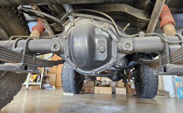 Jeep-Cj-5-1972-White-Black-10