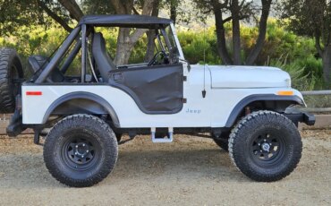 Jeep-Cj-5-1972-White-Black-3