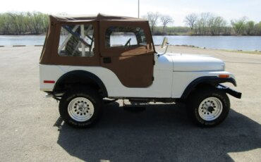 Jeep-Cj-5-1973-White-Black-12