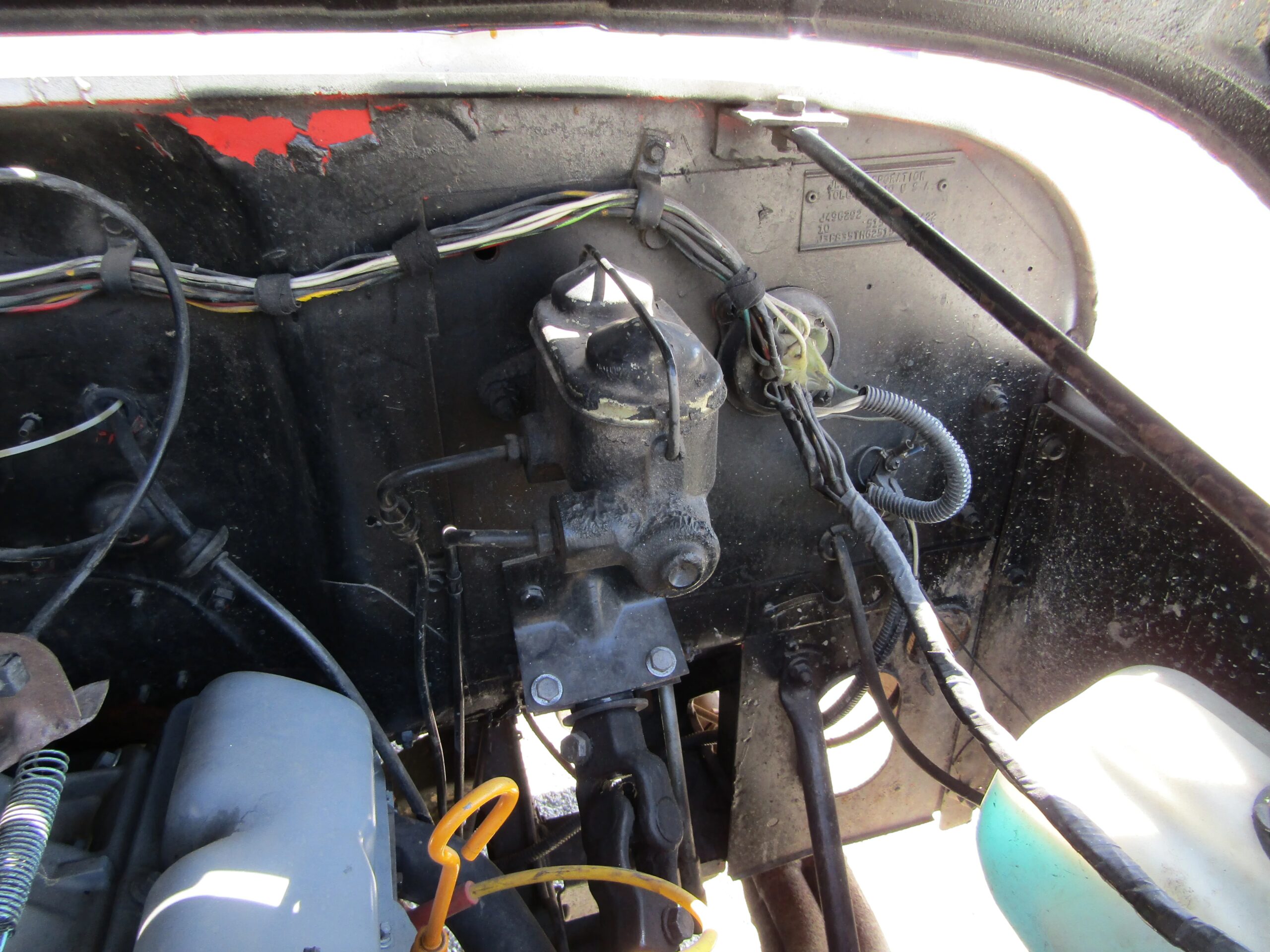 Jeep-Cj-5-1973-White-Black-24