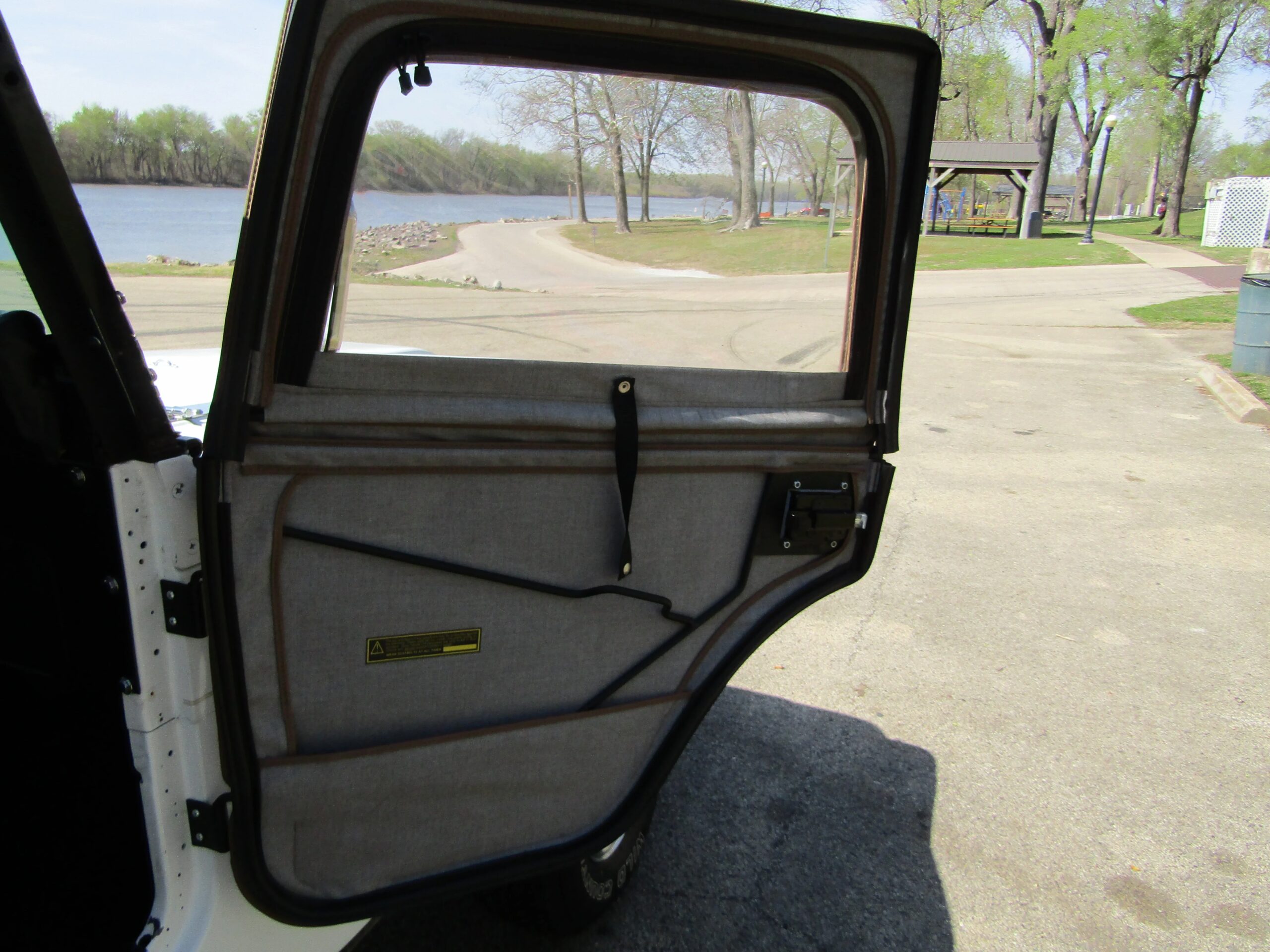 Jeep-Cj-5-1973-White-Black-34