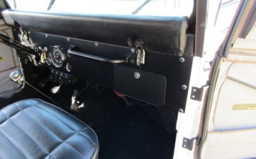 Jeep-Cj-5-1973-White-Black-35