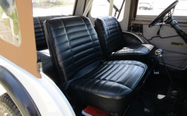 Jeep-Cj-5-1973-White-Black-36