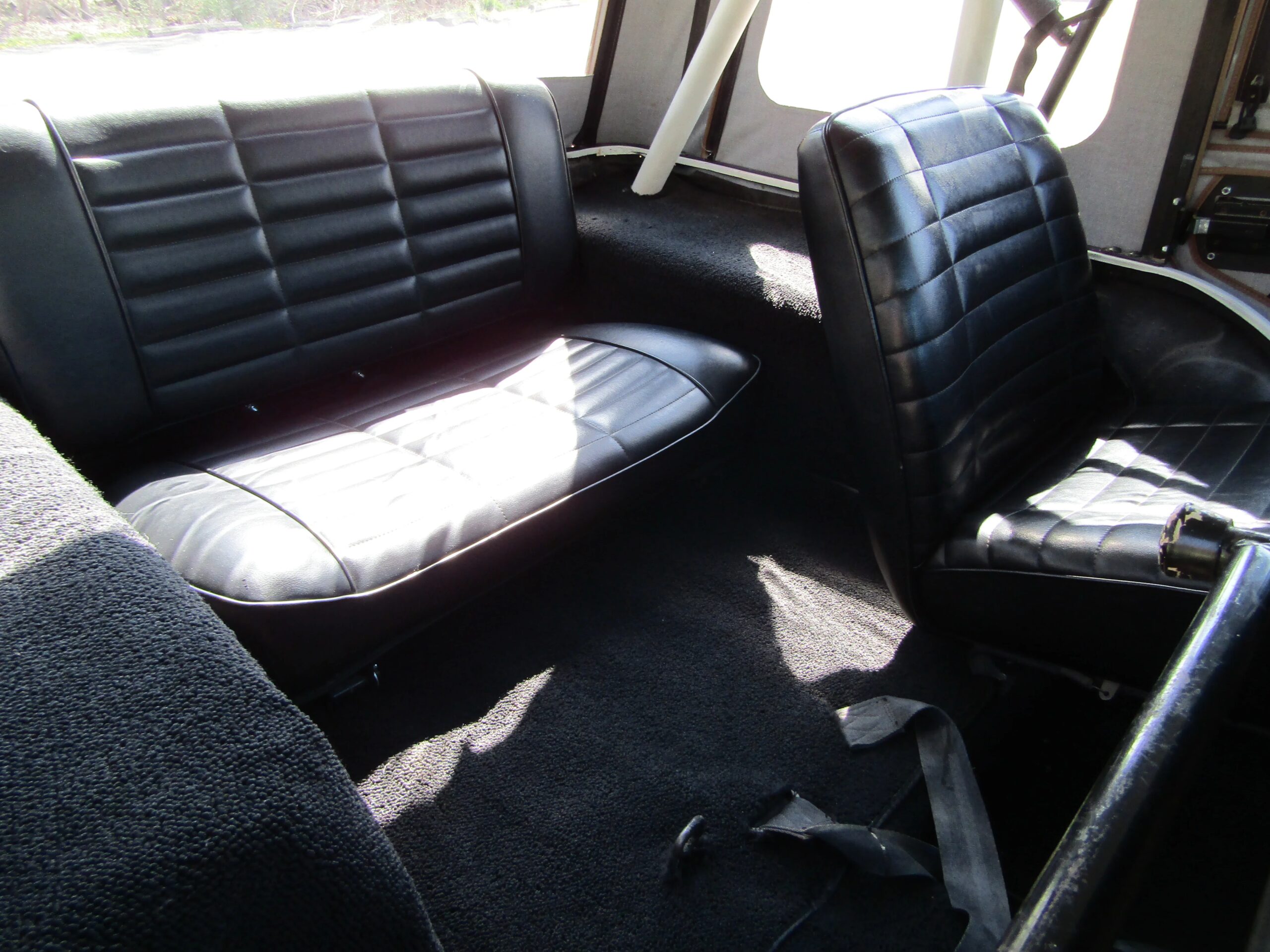 Jeep-Cj-5-1973-White-Black-38