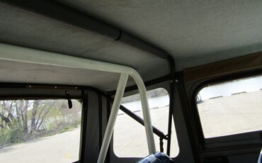 Jeep-Cj-5-1973-White-Black-39
