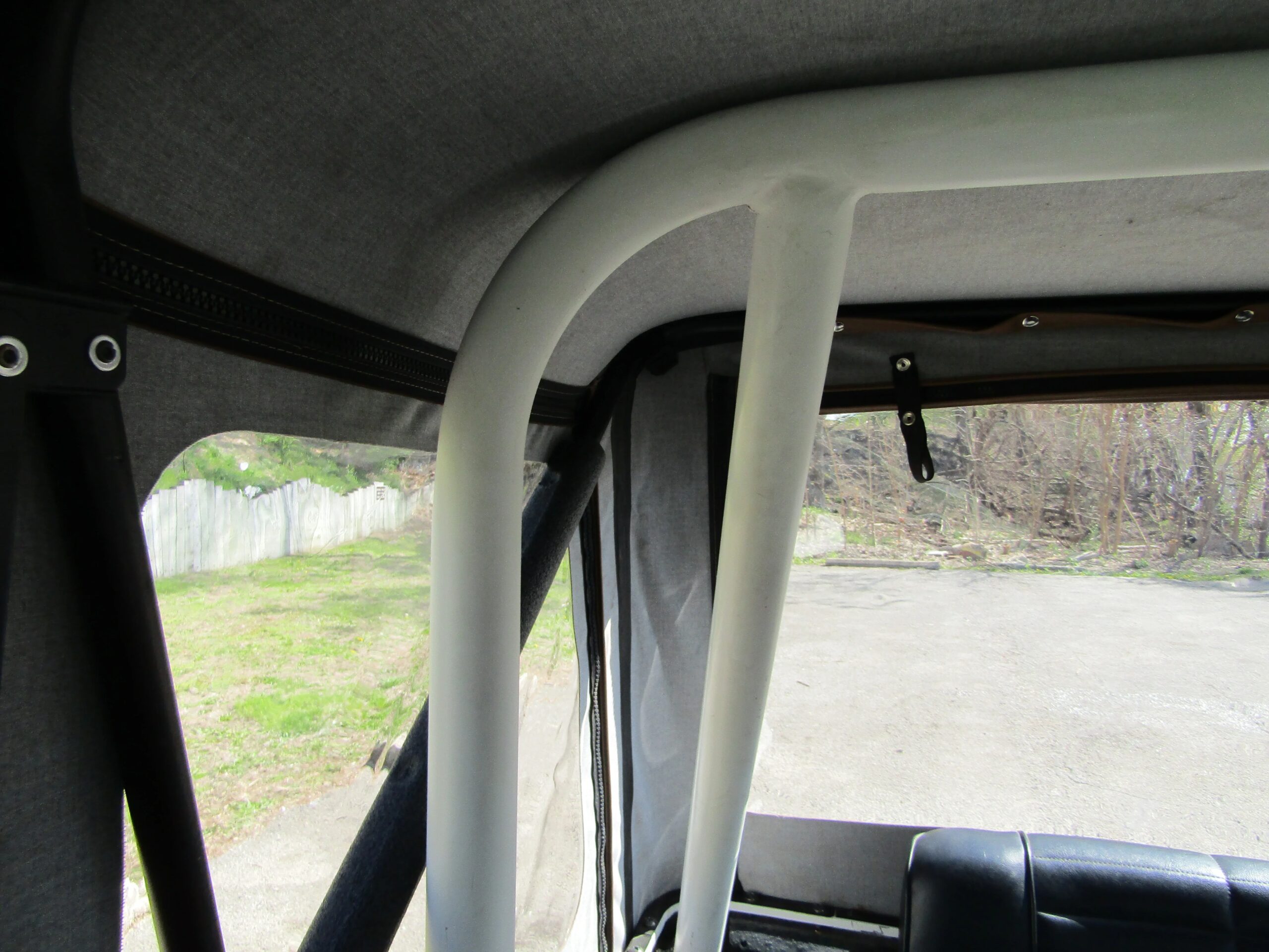 Jeep-Cj-5-1973-White-Black-40