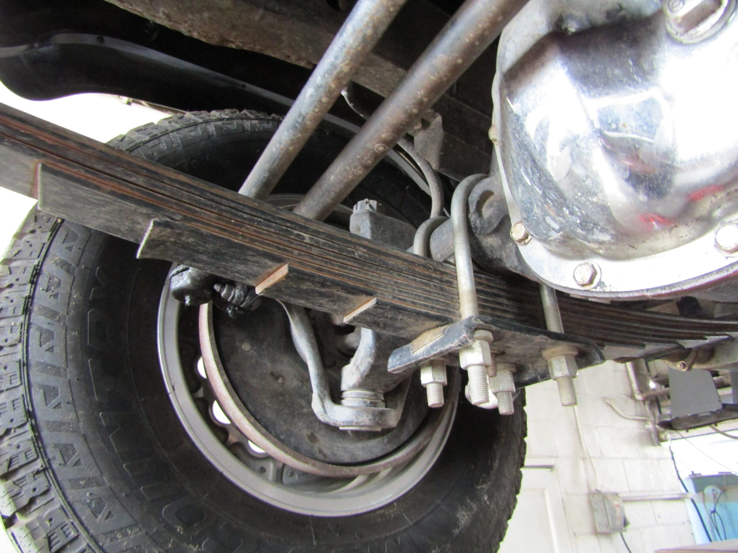 Jeep-Cj-5-1973-White-Black-45