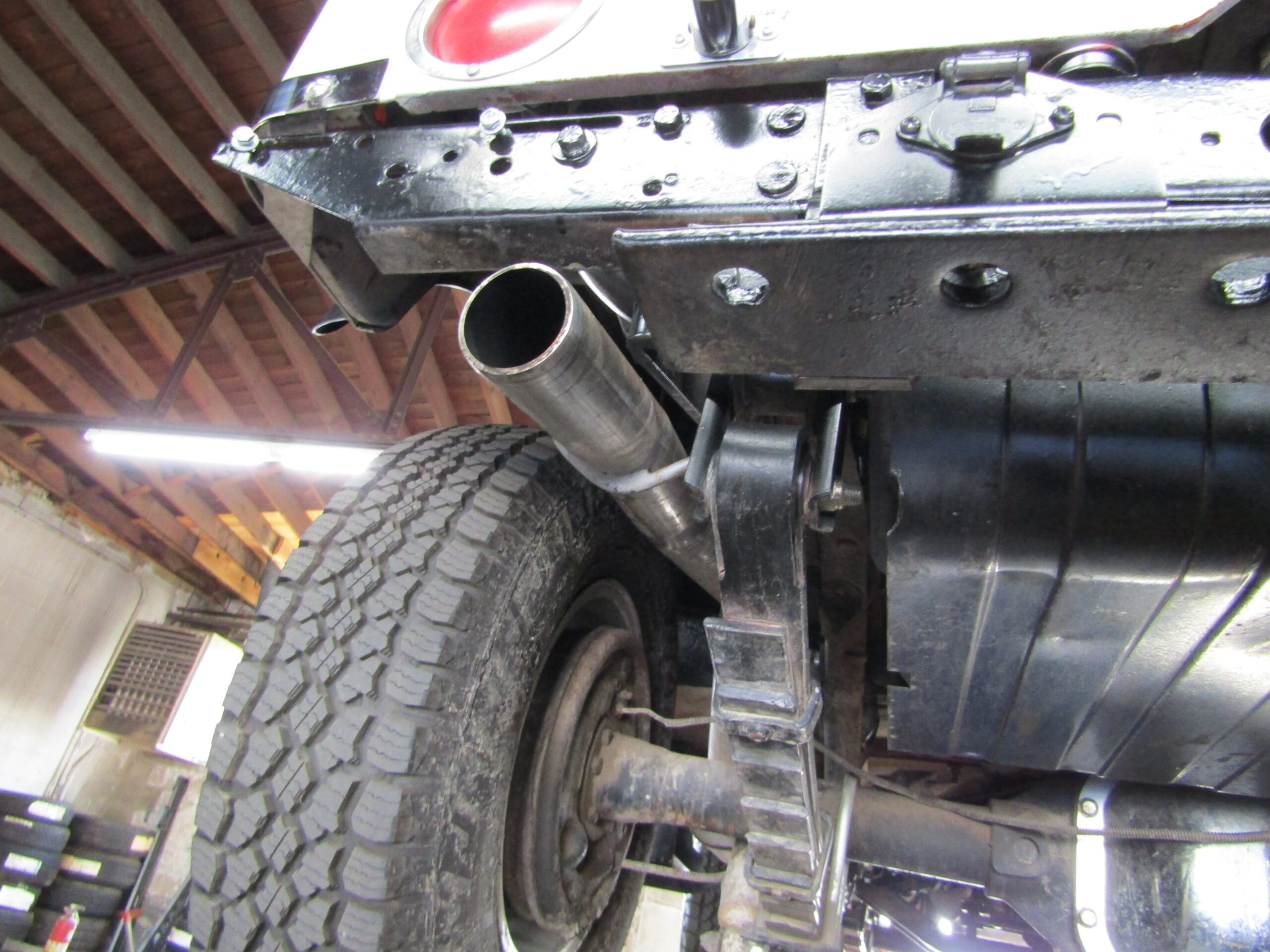 Jeep-Cj-5-1973-White-Black-8