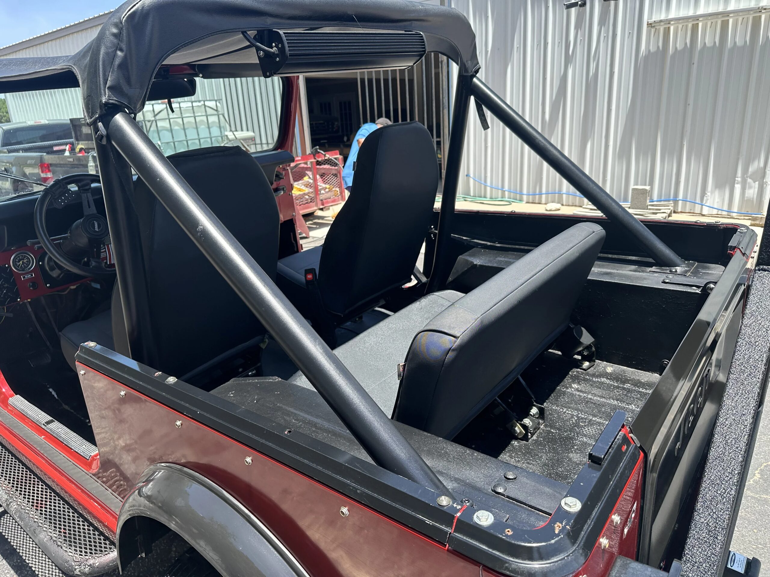 Jeep-Cj-5-1980-Burgundy-Black-11