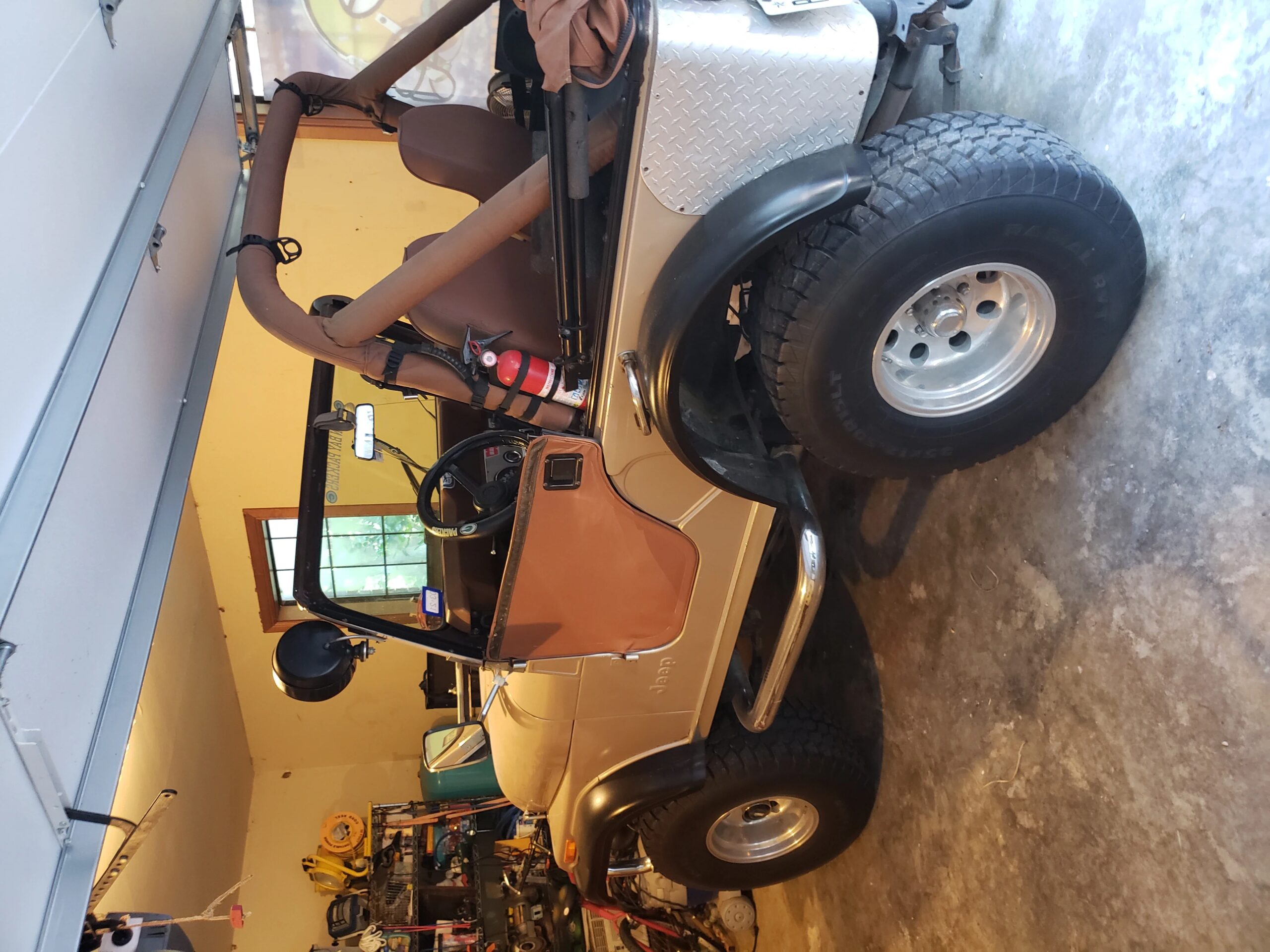 Jeep-Cj-5-1981-Gold-Brown-11
