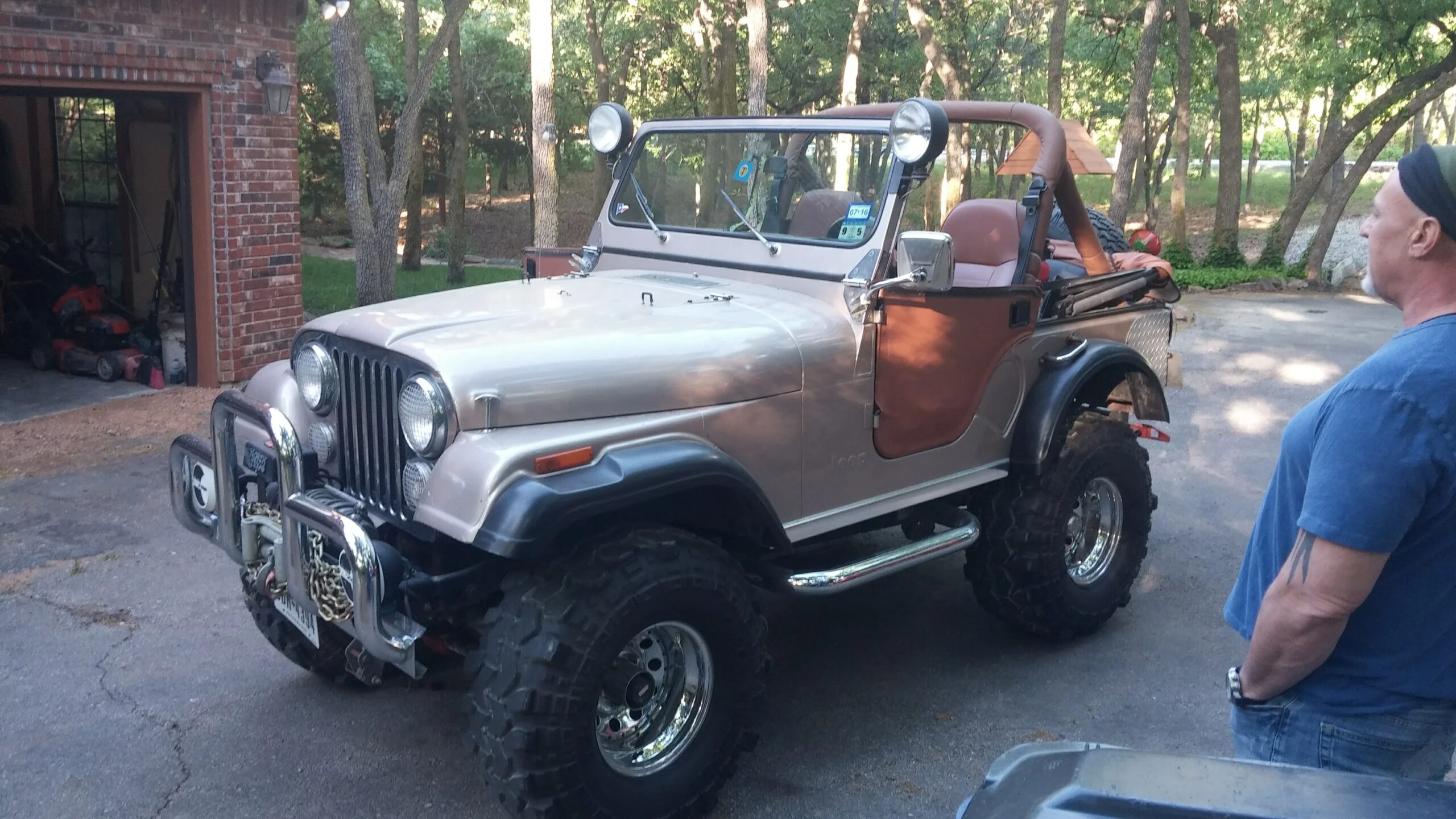 Jeep-Cj-5-1981-Gold-Brown-5