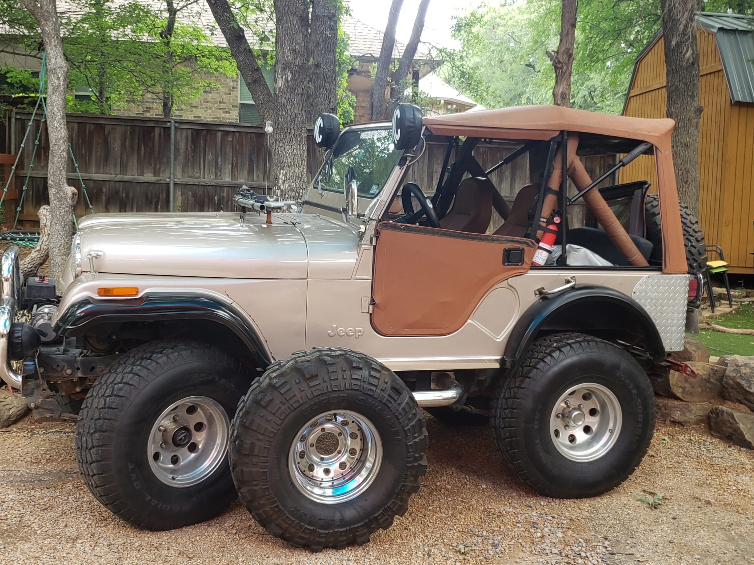 Jeep-Cj-5-1981-Gold-Brown