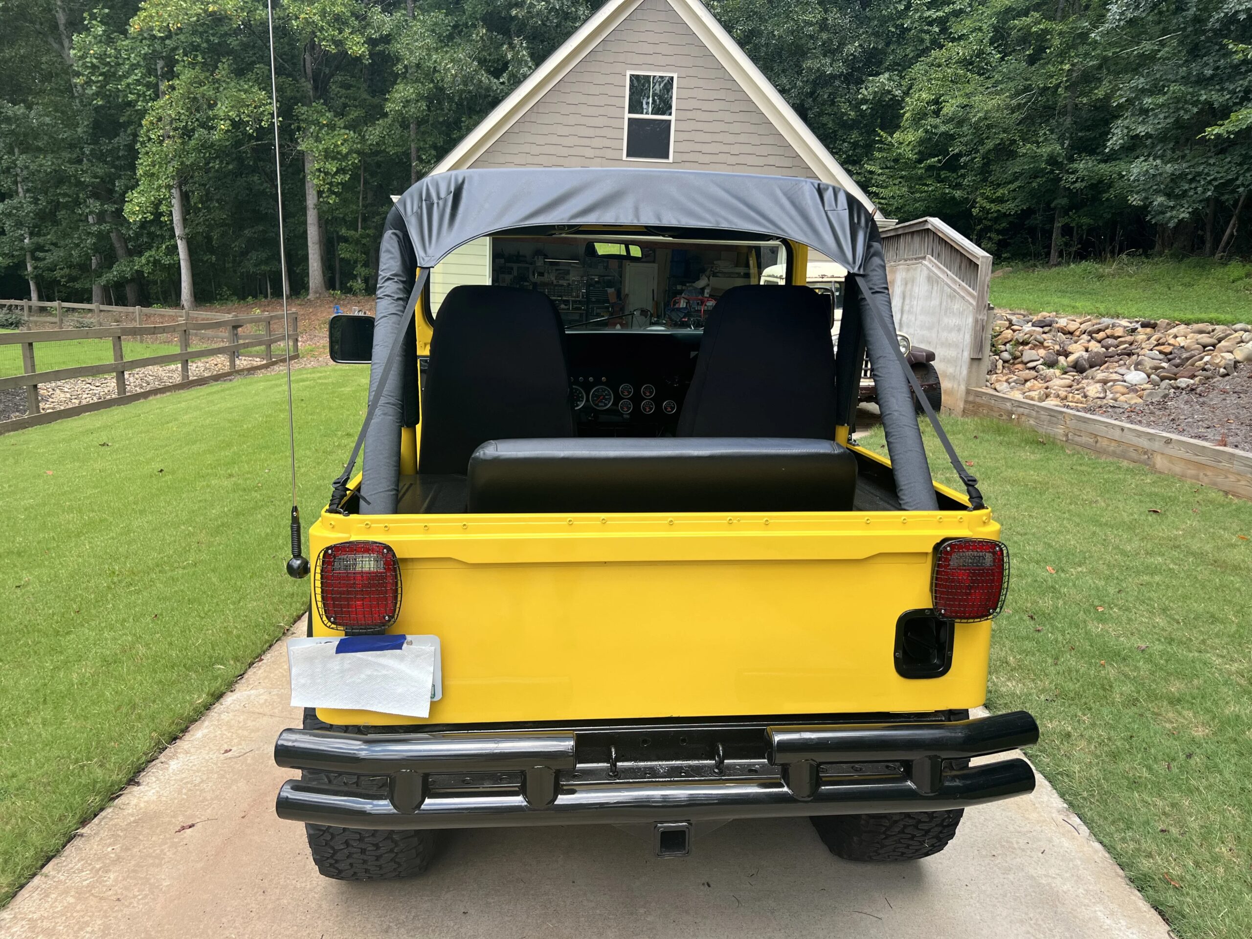 Jeep-Cj-5-1981-Yellow-Black